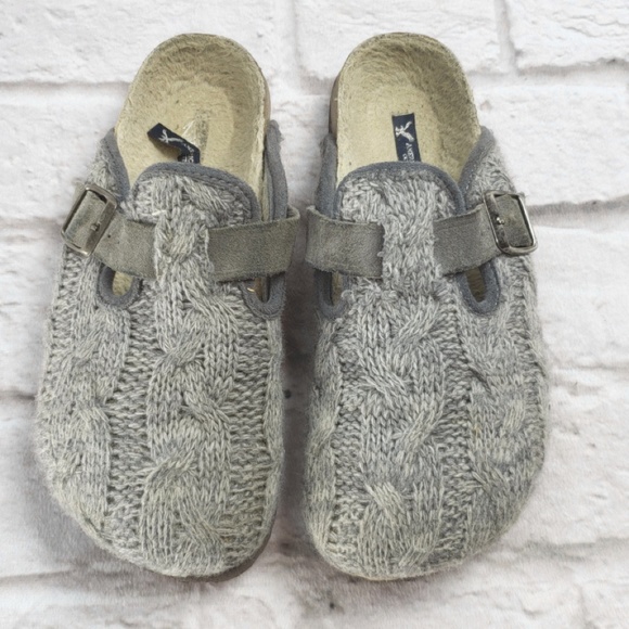 cable knit clogs